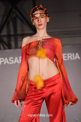 Masaimove- Rita Lora
(Runway Fashion of young fashion designer 2005)
. 
