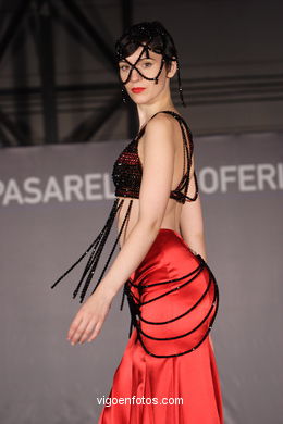 Masaimove- Rita Lora
(Runway Fashion of young fashion designer 2005)
. 