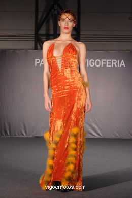 Masaimove- Rita Lora
(Runway Fashion of young fashion designer 2005)
. 