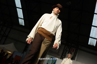 Grupo Bomantica. Pasarela de Jóvenes Diseñadores 2008 - Vigoferia.