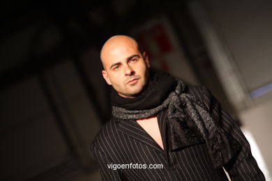Roberto L�pez Etxeberria. Pasarela de J�venes Dise�adores 2008 - Vigoferia. 
