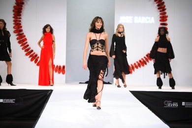 Jos� Garc�a Mateos. Tesoira 2006. Fashion Designers. 
