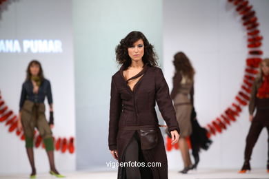 Ana María Pumar Suárez. Pasarela Tesoira 2006 de Nuevos Creadores de Moda. Centro Cultural Caixanova. Vigo..