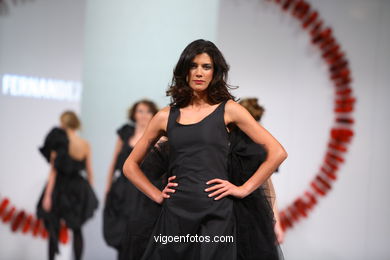 Saray Fernández Marques. Pasarela Tesoira 2006 de Nuevos Creadores de Moda. Centro Cultural Caixanova. Vigo..