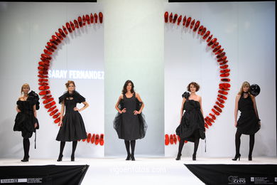 Saray Fernández Marques. Pasarela Tesoira 2006 de Nuevos Creadores de Moda. Centro Cultural Caixanova. Vigo..