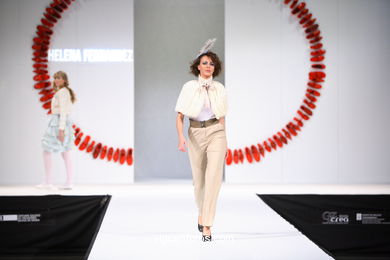Helena Fernández-Novóa Vicente. Pasarela Tesoira 2006 de Nuevos Creadores de Moda. Centro Cultural Caixanova. Vigo..