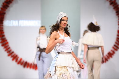 Helena Fernández-Novóa Vicente. Pasarela Tesoira 2006 de Nuevos Creadores de Moda. Centro Cultural Caixanova. Vigo..