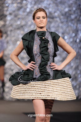 Lidia Poza Piñeiro. Pasarela de moda Tesoira 2007.