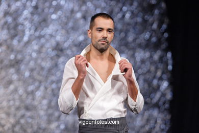 Olalla Novoa Seisdedos. Runway Fashion of young designer 2007. Tesoira 2007. 