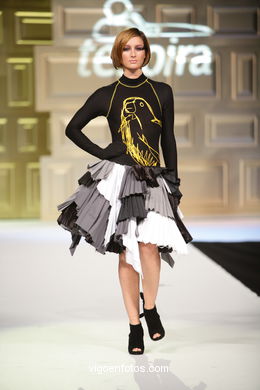 Alberto Neves G�mez. Pasarela de moda Tesoira 2008. 