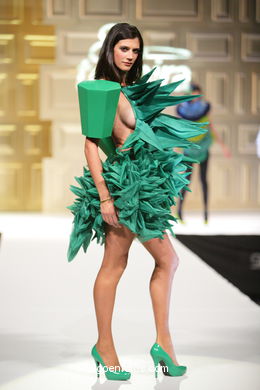 Eva Soto Conde. Pasarela de moda Tesoira 2008.