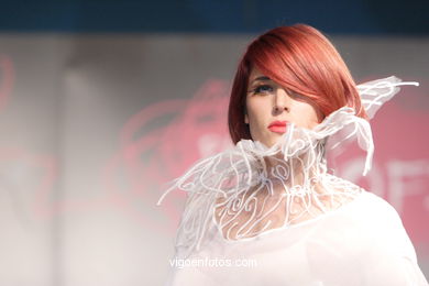Fabiola y Lidia Martin - Collection: La Cancaramusa - Young Fashion Designers Awards ceremony 2007. Vigo (Spain). Vigoferia.