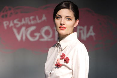 Nahia Iriarte Ozkariz - Collection: Curso Del 43 - Young Fashion Designers Awards ceremony 2007. Vigo (Spain). Vigoferia.