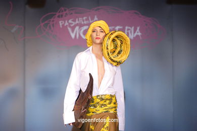 Grupo: Atelier Des Mille Collines . Runway Fashion of young designer 2007. 