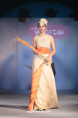 Noemi Gonzalez. Runway Fashion of young designer 2007. 