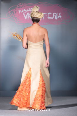 Noemi Gonzalez. Runway Fashion of young designer 2007. 