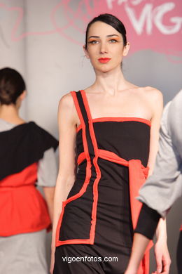 Alberto Neves - Colección: Electrovictorianas - Pasarela de Moda de Jóvenes Diseñadores 2007. Vigo. Vigoferia.