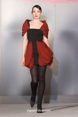 Noemi Vazquez Alvarez - Collection: Elogio De La Sombra - Young Fashion Designers Awards ceremony 2007. Vigo (Spain). Vigoferia. 