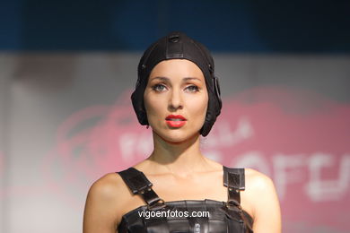 Edurne Iba�ez Huarte. Pasarela de J�venes Dise�adores 2007. 