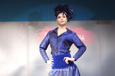 Paola Vales. Runway Fashion of young designer 2007. 