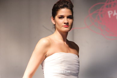 Loles Peñalba. Runway Fashion of young designer 2007.