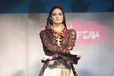 Grupo: Chihuahua . Runway Fashion of young designer 2007.