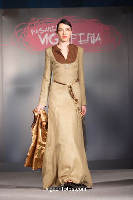 Grupo: Chihuahua (Miguel Angel Iba�ez Y Miguel Angel Brie�o) - Collection: Santas - Young Fashion Designers Awards ceremony 2007. Vigo (Spain). Vigoferia. 