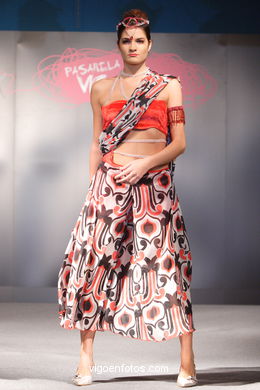 Maria Jesus Cuevas - Collection: Sensaciones - Young Fashion Designers Awards ceremony 2007. Vigo (Spain). Vigoferia.