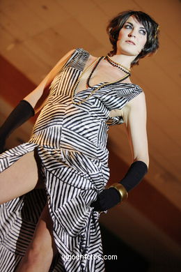Miguel Angel Basail Jimenez - Extra Female. Runway Fashion of young fashion designer. Vigoferia 2006 - Spain.