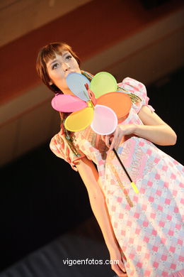 Berna Diaz
(Runway Fashion of young designer 2006)
. 