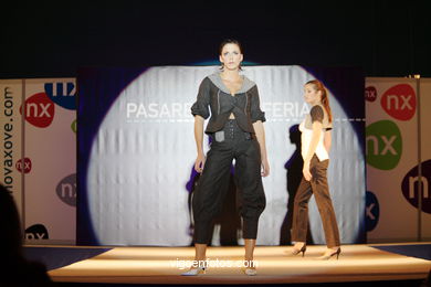 Leyre Paris Corbacho - Deninville. Runway Fashion of young fashion designer. Vigoferia 2006 - Spain.