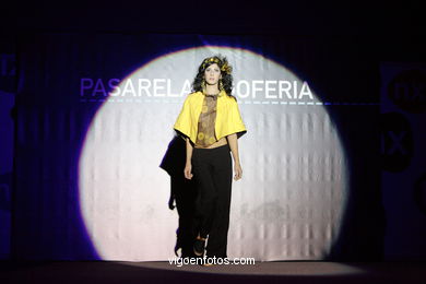 Idoia Erquiaga Otaola - Frida Kahlo. Runway Fashion of young fashion designer. Vigoferia 2006 - Spain.