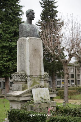 Escultura de Ricardo Mella  - Francisco Asorey Gonz�lez. (1925). 