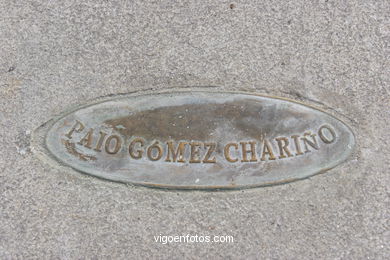 Monumento a los cantores, poetas y trovadores de la R�a de Vigo (de Xaime Quesada) . (2006). Calle Alfonso XII.
-  (Ver mapa). 