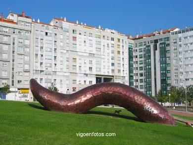 Escultura da Miñoca. Plaza da Miñoca Vigo.
- (Ver mapa).