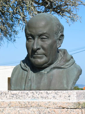 P�rroco de Coruxo Jos� Rivas Gonz�lez  - Alfonso Quinteiro Alonso. (1975)
-  (Ver mapa). 