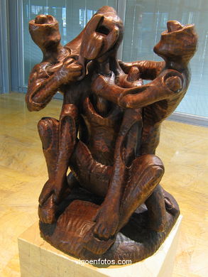 La censura - Manuel Coia. (2002)
- (Map location).