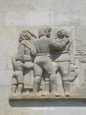 Escultura Estaci�n Mar�tima  - Camilo Nogueira Mart�nez
-  (Map location). 