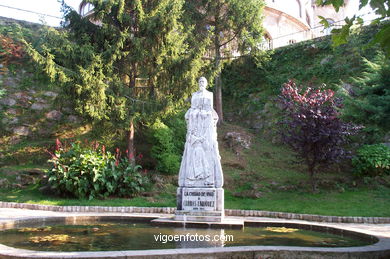 Monumento a Curros Enríquez (1910)