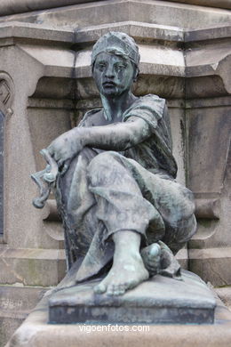 Monumento a José de Elduayen - Agustín Querol y Subirats. (1896). Jardines de Elduayen o Montero Ríos. Vigo
- (Ver mapa).