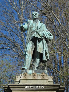 Monument to Jos� of Elduayen - Agust�n Querol y Subirats. (1896). Vigo
-  (Map location). 