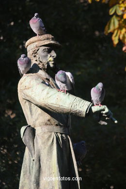 Monumento a M�ndez N��ez- Agust�n Querol y Subirats. (1890). Jardines de la Alameda. Vigo.
-  (Ver mapa). 