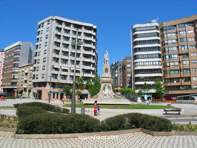 Monumento a la reconquista
(Julio Gonz�lez Pola (1900-40))

-  Mapa. 