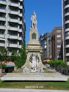Monument to the Heros of the reconquist - Julio González Pola. (1947). Plaza of the Independencia. Vigo.
- (Map location).
