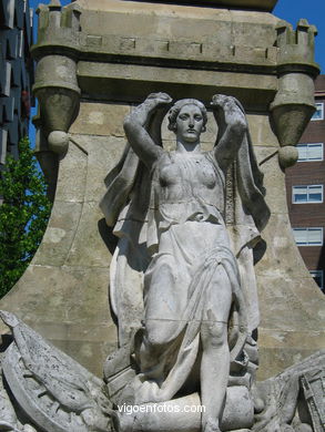 Monumento a los héroes de la reconquista - Julio González Pola. (1947). Plaza de la Independencia. Vigo.
- (Ver mapa).