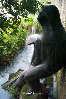 Al mar - Xoán Piñeiro. (1972)
- (Map location).