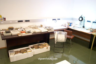 Laboratorio de restauraci�n y clasificaci�n de las placas. 