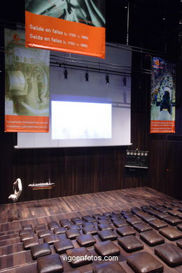 Sala polivalente - Fundaci�n Pedro Barri� de la Maza - Sede de Vigo. 