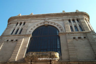 Building theater Garcia Barbon
- (Map location).