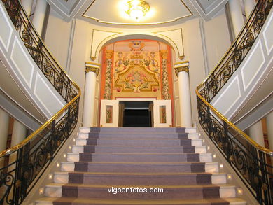 Escalera de honor.